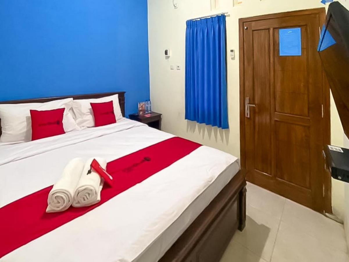 Reddoorz Syariah @ Pahlawan Sidoarjo Hotel Екстериор снимка