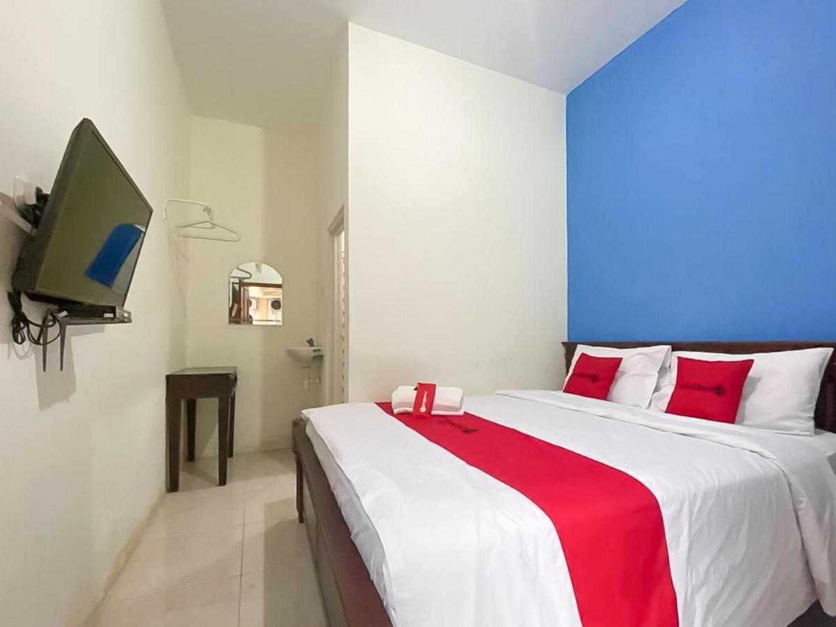 Reddoorz Syariah @ Pahlawan Sidoarjo Hotel Екстериор снимка